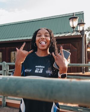 Image post by @smuwbb on Instagram