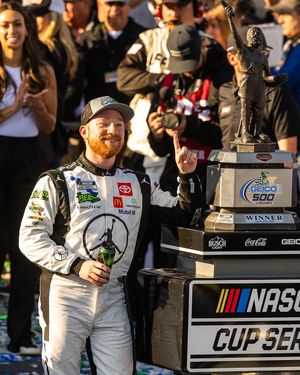 Image post by @mobil1racing on Instagram