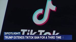 Video post by @abcnewslive on TikTok
