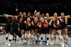 Image post by @usavolleyball on Twitter