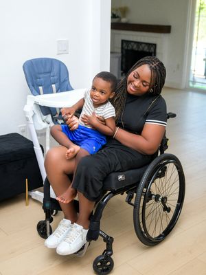 Image post by @thelizzyo on Instagram