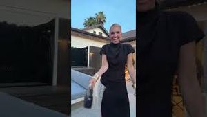Video post by @shop.with.caroline on YouTube
