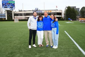 Image post by @hofstramlax on Instagram