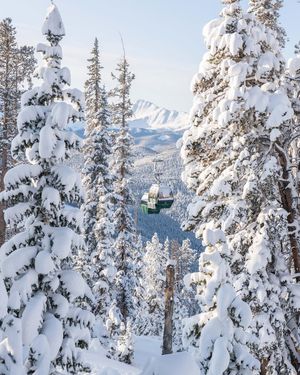 Image post by @keystone_resort on Instagram