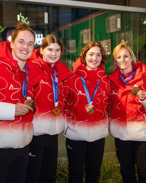 Image post by @swissicehockeywomen on Instagram