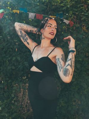 Image post by @cintiamars on Instagram