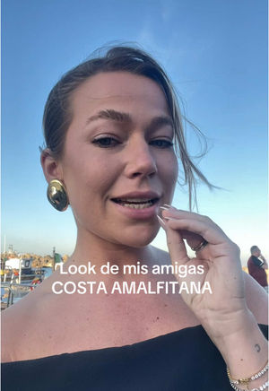 Video post by @carlotagrandeb on TikTok