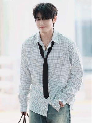 Image post by @boratatae on Instagram
