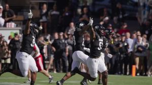 Image post by @cubuffsfootball on Facebook