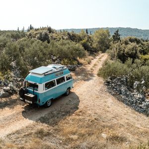 Image post by @kombilifeadventures on Instagram