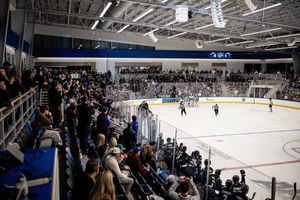 Image post by @bentleyhockey on Instagram