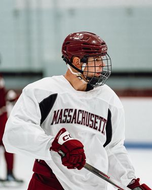 Image post by @umasshockey on Instagram