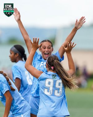 Image post by @ecnlgirls on Instagram