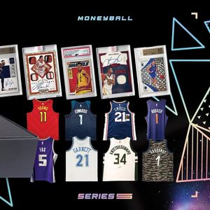 Image post by @Moneyballsportscards on Facebook