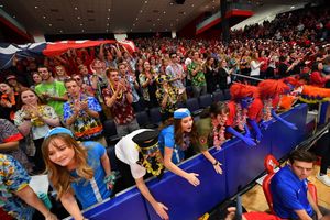 Image post by @red_scare on Twitter