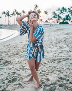 Image post by @alexandraamielyons on Instagram