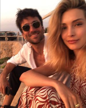 Image post by @carlabenavent17 on Instagram