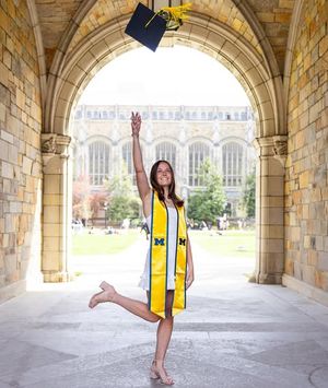 Image post by @cayliemcmahon on Instagram