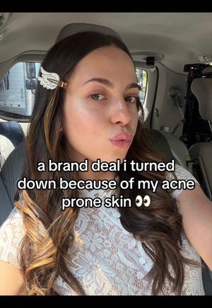 Video post by @anyaweitz on TikTok