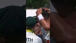 Video post by @cricketcomau on YouTube
