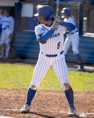 Image post by @hofstrasoftball on Instagram