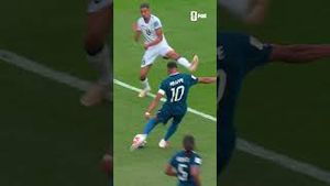 Video post by @foxsports on YouTube