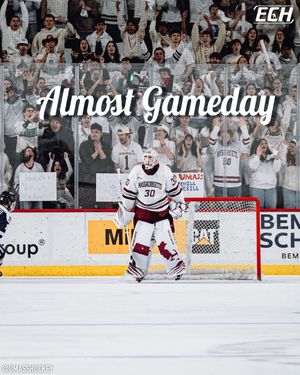 Image post by @everythingcollegehockey on Instagram