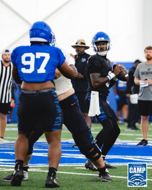 Image post by @memphisfootball on Instagram