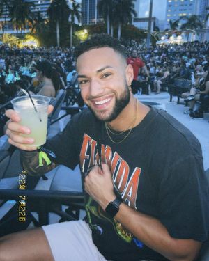 Image post by @jaylinjames on Instagram