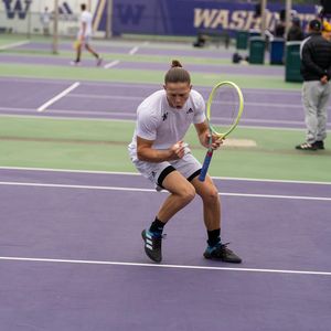 Image post by @uw_mtennis on Instagram