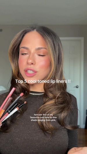 Video post by @anyaweitz on TikTok