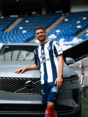 Image post by @rayados on Instagram
