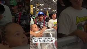 Video post by @B/R Kicks on YouTube