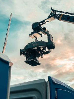 Image post by @motocrane_team on Instagram