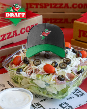 Image post by @jetspizza on Instagram