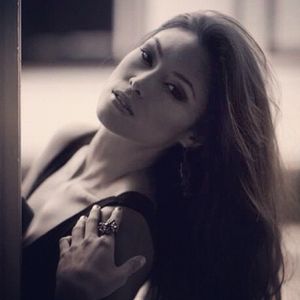 Image post by @alazay_official on Instagram