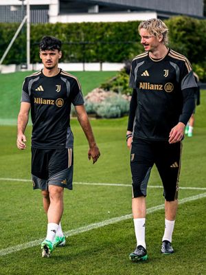 Video post by @juventus on TikTok