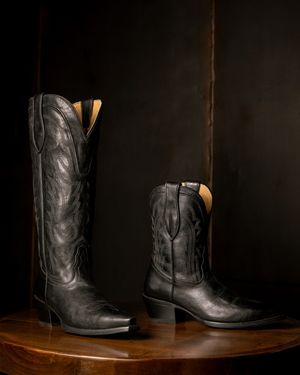 Image post by @tonylamaboots on Instagram
