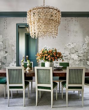 Image post by @julieneilldesigns on Instagram