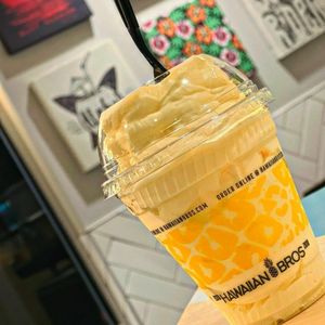 Image post by @hawaiianbros on Instagram