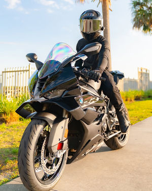 Image post by @bmwmotorradusa on Instagram