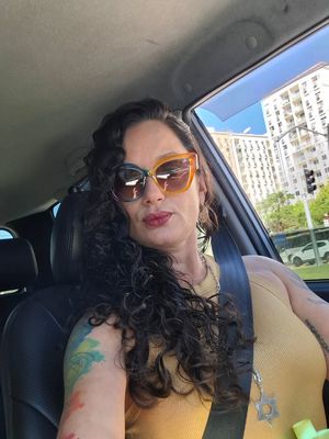 Image post by @carolinerochamentora on Instagram