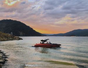 Image post by @malibuboats on Instagram