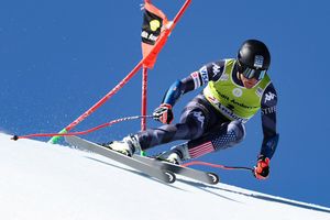 Image post by @usskiteam on Twitter