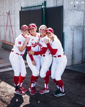 Image post by @HuskerSoftball on Twitter
