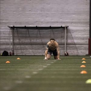 Image post by @peyhende on Instagram