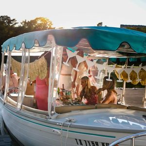 Image post by @retroboatrentalsatx on Facebook