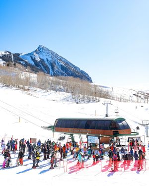 Image post by @skicrestedbutte on Instagram