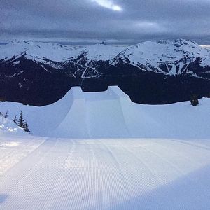 Image post by @whistlerblackcomb on Instagram