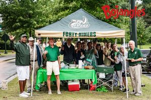 Image post by @charlotte49ers on Instagram